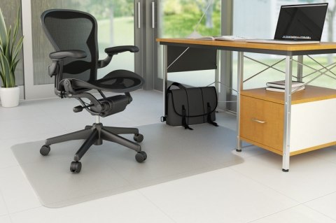 Mata pod krzesło Q-CONNECT, na podłogi twarde, 120x90cm, kształt T Mata pod krzesło Q-CONNECT, na podłogi twarde, 120x90cm, kształt T